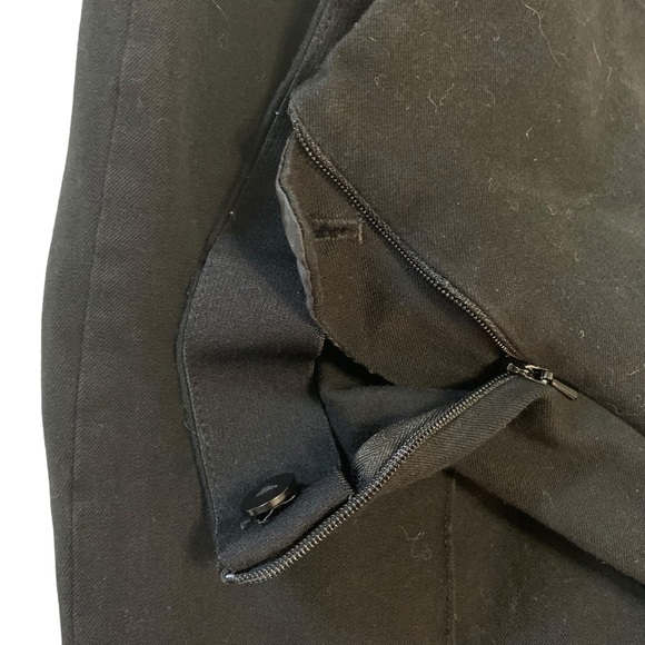 Banana Republic black side zip Pants. Size 6 - Picture 3 of 7